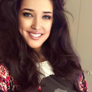 Meet your Posher, Juli